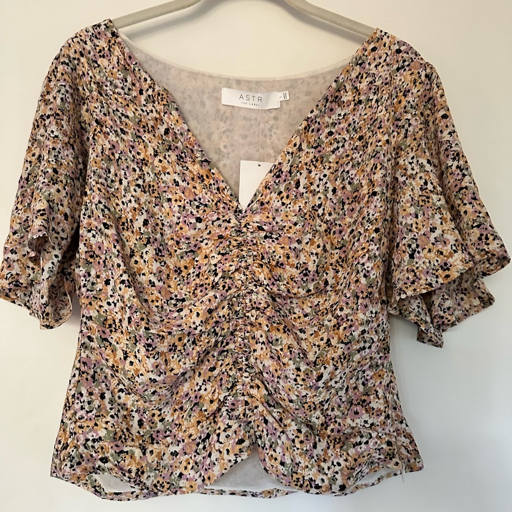 Astr Cream and Brown Flutter Sleeve Blouse with Ruched Tie Front